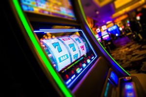 Maximizing Interactive Community Features During Live-Broadcasted Tournament Events Weekly
